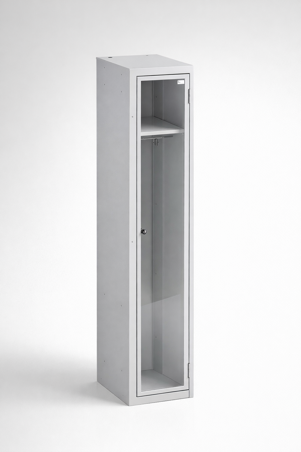 Skříně MSum a MSus s plexi dveřmi — Kovové skříně s plexi dveřmi pro školy, kanceláře, zázemí zaměstnanců a sdílené prostory, kde je důležitá vizuální kontrola i řízený přístup.