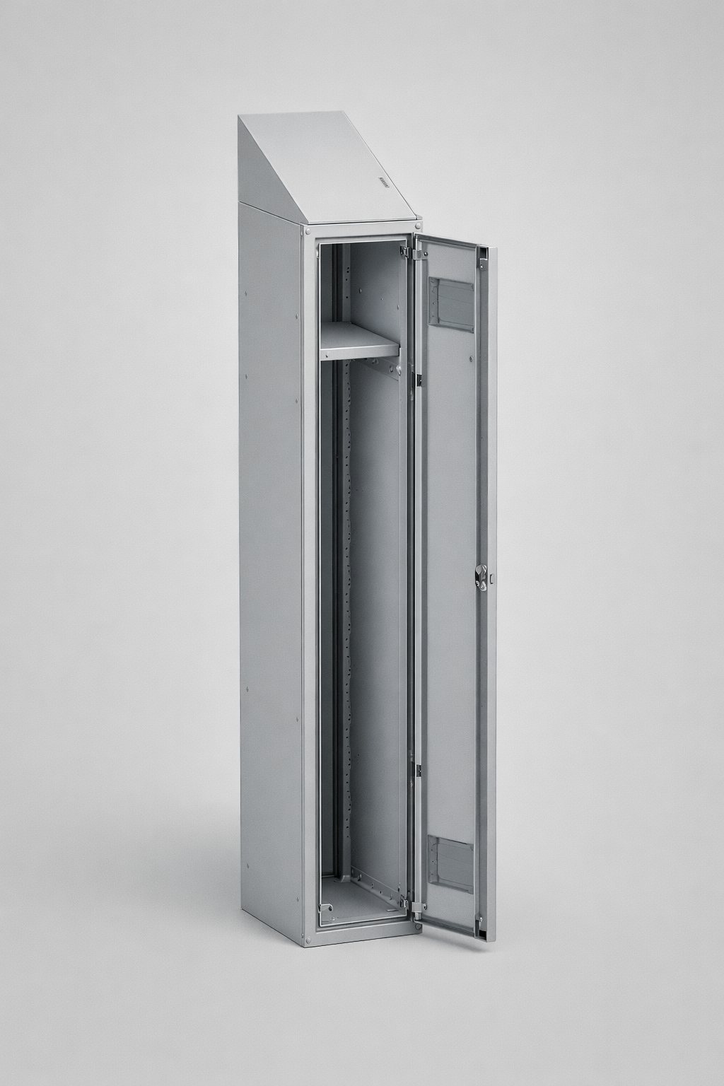 MSUV skříňky with electrical equipment — A line of MSUV skříňky for changing rooms, staff areas, schools and shared facilities where the storage function has to be paired with sockets or charging equipment inside the skříň system.