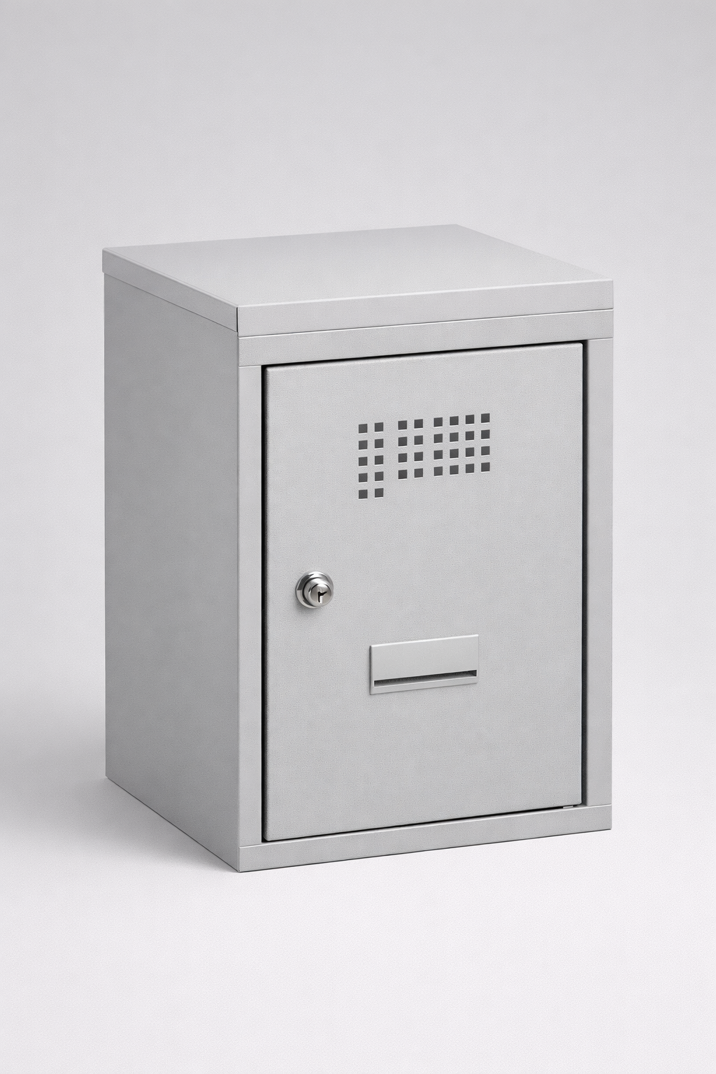 Příslušenství pro skříně WSU a MSU — Nástavce, sokly, stříšky a podstavce pro skříně WSU a MSU používané ve školách, zaměstnaneckých šatnách, sportovních objektech a víceuživatelských prostorech.