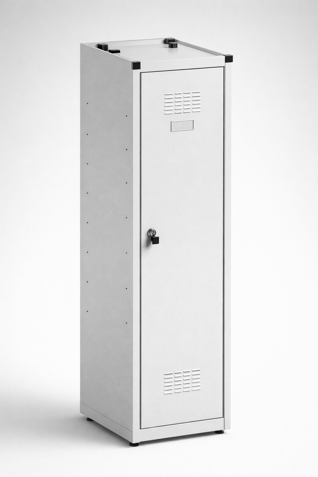 Šatní skříně SUM a MSUM — Klasické zaměstnanecké skříně pro pracoviště, administrativu, logistiku a provozy vyžadující přehlednou šatní infrastrukturu.